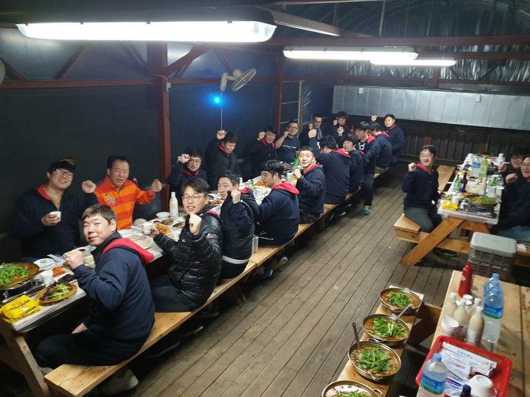 두산인프로코어 매년 찾아주셔서 감사합니다. (단골)